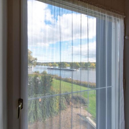 Vakantie Aan De Maas Broekhuizen  Exterior foto