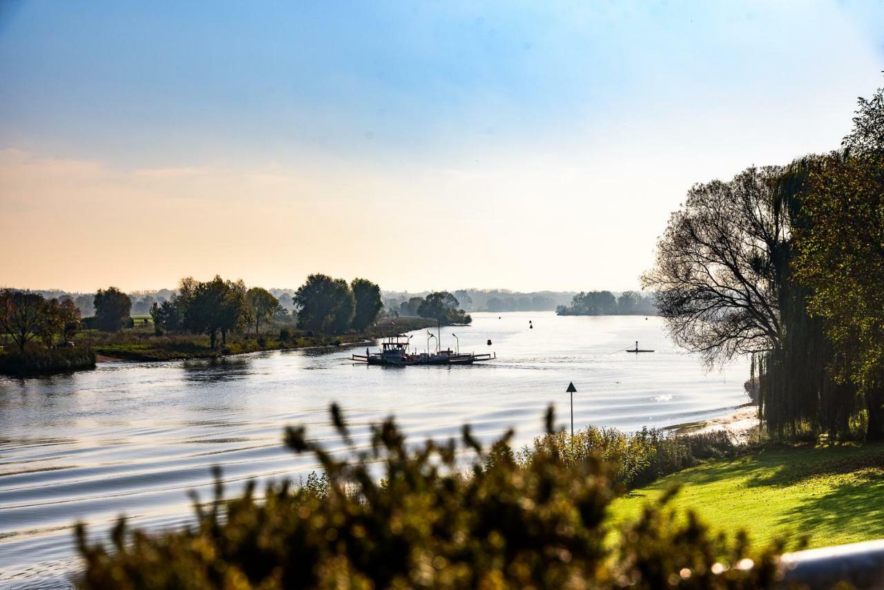 Vakantie Aan De Maas Broekhuizen  Exterior foto