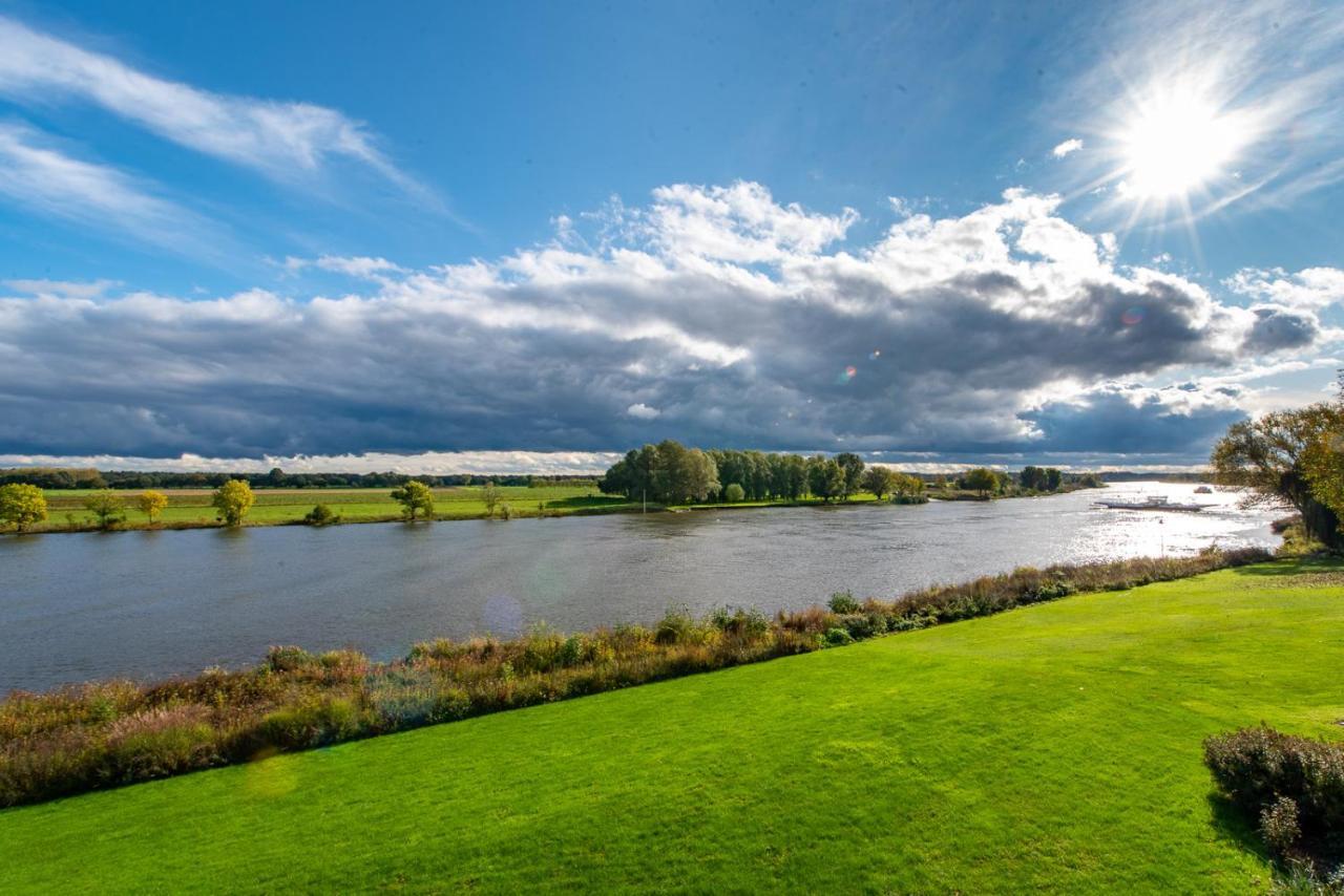 Vakantie Aan De Maas Broekhuizen  Exterior foto