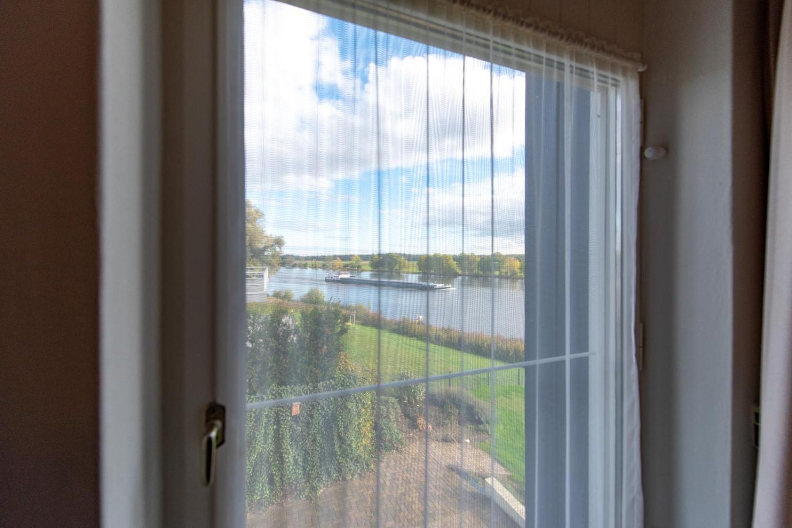 Vakantie Aan De Maas Broekhuizen  Exterior foto